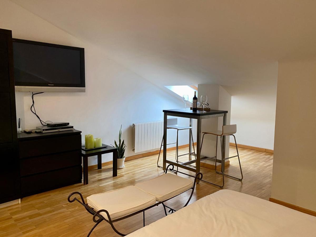 Atico Duplex Rio Ebro Apartment Харо Екстериор снимка
